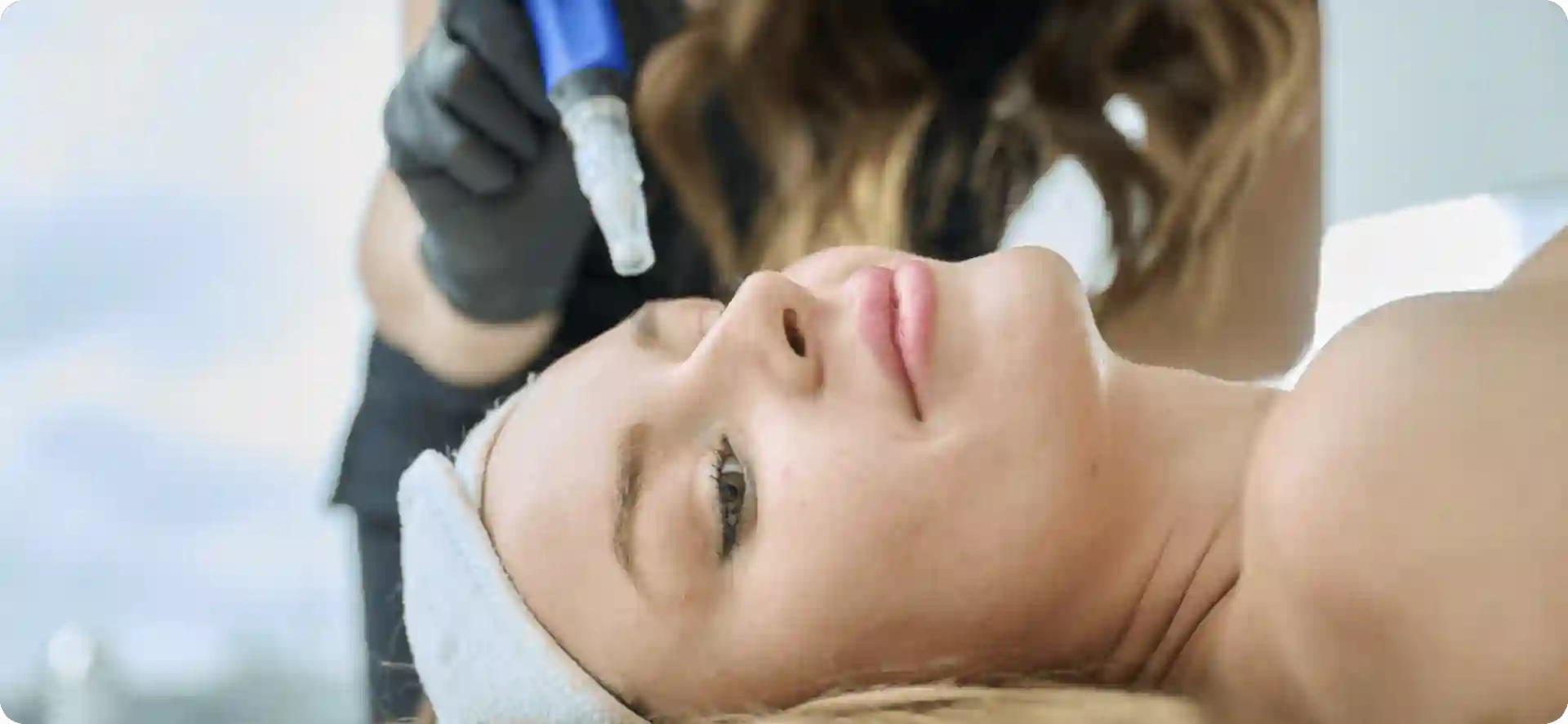 How Do Microneedles Trigger New Collagen and Elastin in Loose Skin Barry?